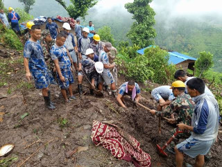 जाजरकोट पहिरोः सेनाद्वारा ३०० जनाको उद्धार