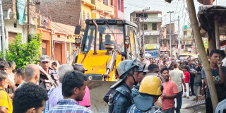 जनकपुरका पोखरीलाई अतिक्रमणमुक्त बनाउन डोजर चलाइयो